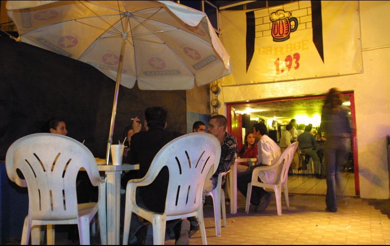 Expertos advierten que el consumo de alcohol en edad temprana genera vulnerabilidad para desarrollar otra adicción. EL INFORMADOR/ARCHIVO