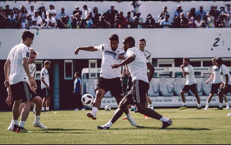 Los entrenamientos de la Selección campeona del mundo comenzaron el pasado jueves con sesiones suaves. TWITTER/@DFB_Team
