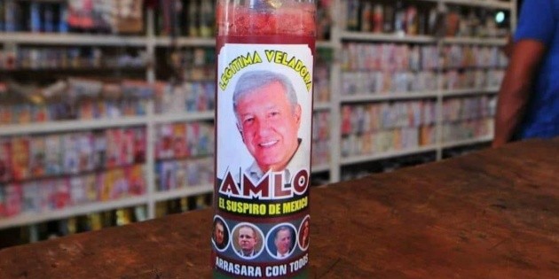 Lanzan la "leg&iacute;tima veladora" para que gane L&oacute;pez Obrador