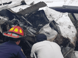 Como consecuencia del accidente, del que aún se desconocen las causas, perdieron la vida Diego Hernández, de 25 años, y Erick Gil Hernández, de 34 años. TWITTER / @CBMDEPTAL