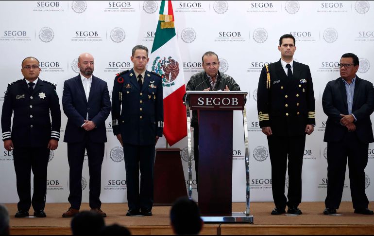 Alfonso Navarrete detalló las cantidades de drogas y bienes asegurados. SUN/Y. Xolalpa