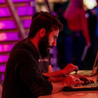 Mayoría de participantes de SPEI opera en canales normales: Banxico