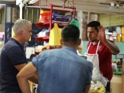 El aspirante blanquiazul agregó que su gobierno revivirá los mercados municipales combatiendo la inseguridad y el abandono. TWITTER/ @MiguelZarateH