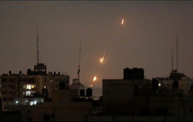 El Ejército israelí informó que su Fuerza Aérea atacó con helicópteros, aviones de combate y otros aparatos 25 objetivos militares en Gaza. AP/H. Moussa