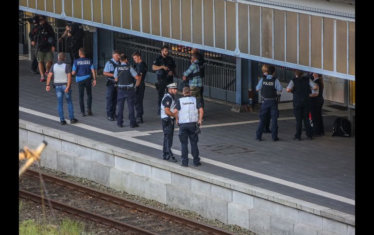La estación principal de Flensburgo fue evacuada y el servicio ferroviario a la ciudad se interrumpió temporalmente. EFE/ H. Thomsen