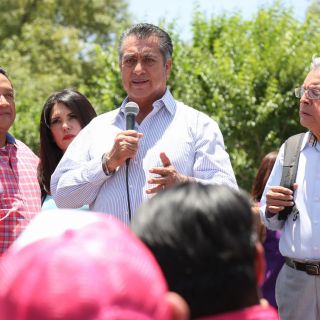 Pide "El Bronco" a PGR investigar a candidato al Senado