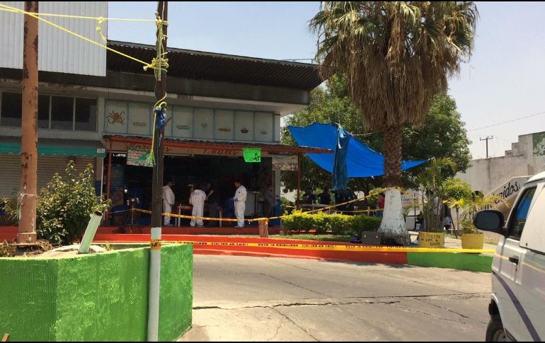 El hecho fue reportado hacia las 12:30 horas en el cruce de avenida Gobernador Curiel entre Patria y Tomás Limón, en un restaurante de mariscos. ESPECIAL