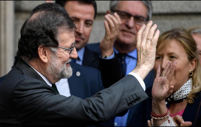 Rajoy también podrá elegir a dos personas que formarán parte del siguiente gobierno en cargos altos o medios. AFP / O. del Pozo