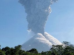 El volcán se ubica a unos 30 kilómetros de la ciudad de Yogyakarta, en la popular isla de Java. AP / S. Riyadi