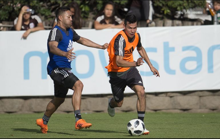 Hirving “Chucky” Lozano (derecha) se prepara para el Mundial de Rusia 2018 en las instalaciones del Centro de Alto Rendimiento. O. Aguilar