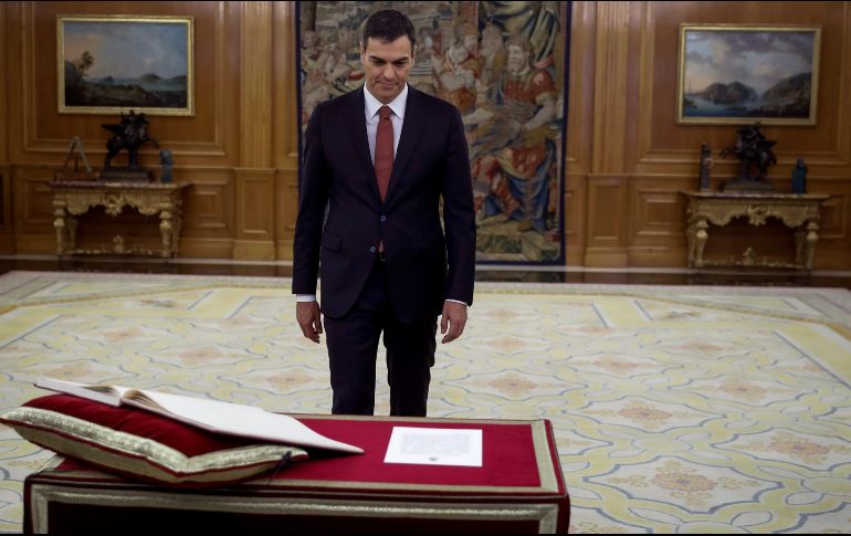 El socialista Pedro Sánchez asumió este sábado como nuevo presidente de un gobierno español que todavía debe formar.