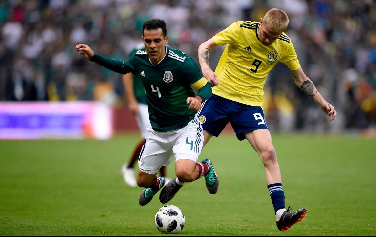 El futbolista agradeció al público mexicano por haberlo apoyado todo el tiempo. AFP / A. Estrella
