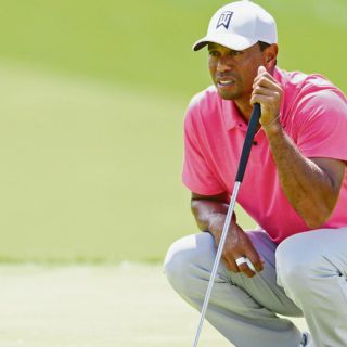 DeChambeau lidera; Tiger sorprende en el Torneo Memorial