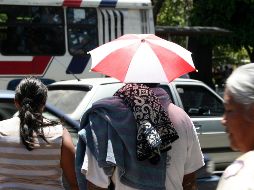 Se esperan valores de hasta 45 grados en zonas de Jalisco, por lo que recomiendan continuar con los cuidados ante los intensos rayos solares. EL INFORMADOR/ARCHIVO