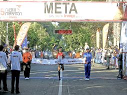 José Luis Santana llegando a la meta. EL INFORMADOR / A. Camacho