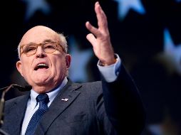 “Perdonarse él mismo sería impensable y probablemente conduciría a un juicio político de inmediato”, dijo Giuliani sobre Trump. AP / ARCHIVO