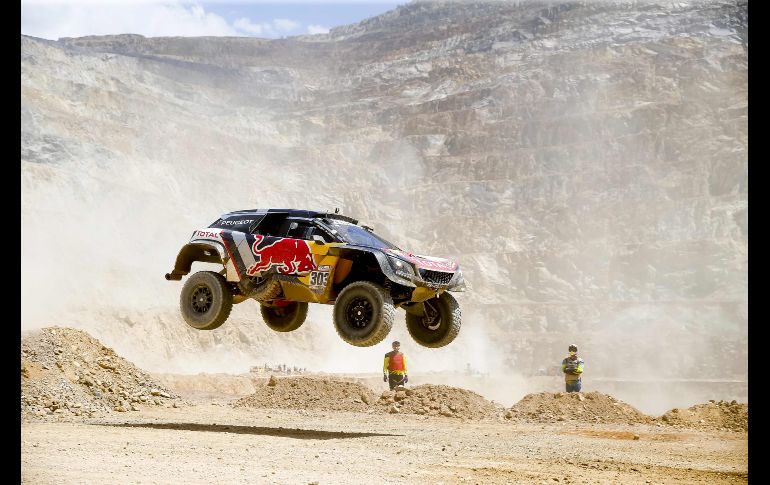 El piloto francés Stephane Peterhansel, ganador del Dakar 13 veces, se presenta en un evento en Eisenerz, Austria. AFP/E. Scheriau