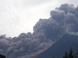 Peña Nieto expresó su solidaridad al pueblo guatemalteco por la pérdida de vidas ante la erupción del Volcán de Fuego. AFP / O. Estrada