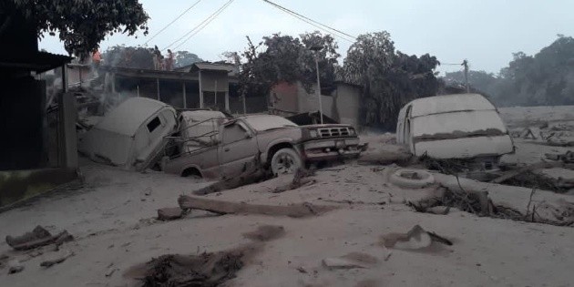 Confirman 25 muertos tras erupci&oacute;n del Volc&aacute;n de Fuego, en Guatemala