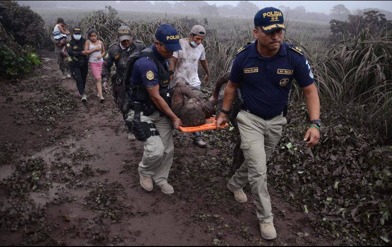 La erupción del volcán de Fuego duró 16 horas y provocó, hasta ahora, 25 muertos, 20 heridos y 1.7 millones de afectados. AFP/N. Pérez