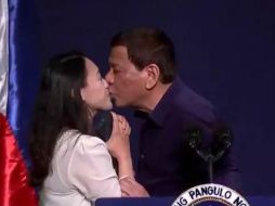 El mandatario filipino fue duramente criticado tras la divulgación del video. ESPECIAL