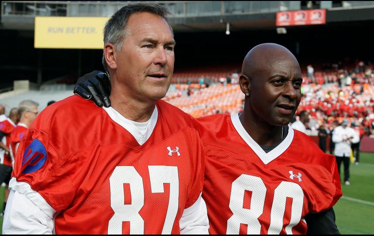 Clark (izq) jugó toda su carrera con San Francisco (1979-87).  AP / ARCHIVO