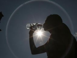 Sugieren a la población tomar medidas preventivas como hidratarse y no exponerse al sol durante tiempos prolongados. EFE / ARCHIVO