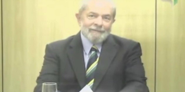 Lula da Silva reaparece p&uacute;blicamente tras casi dos meses encarcelado