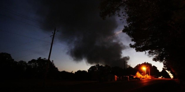 Explota toma clandestina de combustible en Toluca