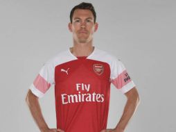 El veterano llega con la encomienda de impregnar el gen ganador que adquirió en Italia, donde fue campeón de liga siete veces en fila con la Juventus. ESPECIAL / arsenal.com