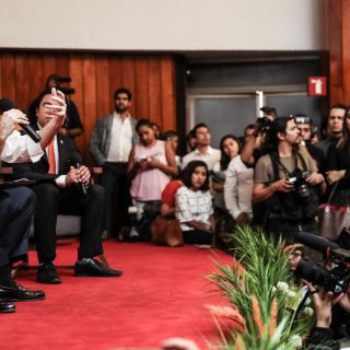 Un país potencia para los jóvenes, ofrece Meade a universitarios