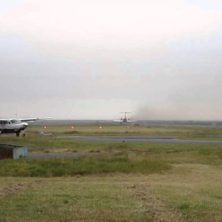 Desaparece avión con 10 personas a bordo en Kenia