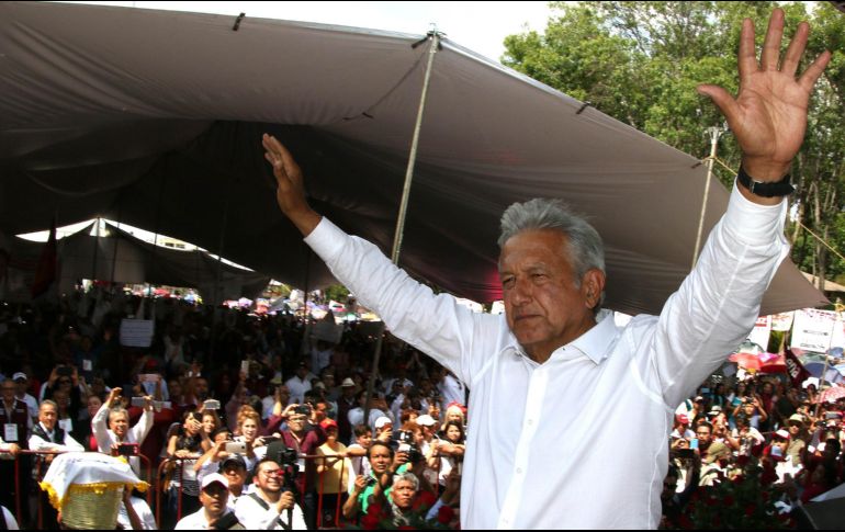 Luego de su encuentro con empresarios, López Obrador estuvo en Tlaxcala. EFE