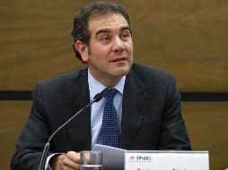 Lorenzo Córdova insistió en que el INE “está atento y en cuanto identifique sea vía queja o procedimientos oficiosos” alguna irregularidad, cumplirá su rol. NTX / ARCHIVO