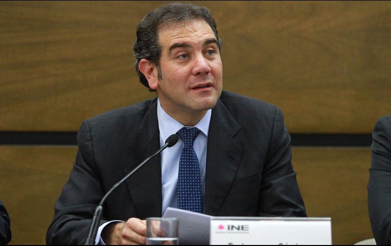 Lorenzo Córdova insistió en que el INE “está atento y en cuanto identifique sea vía queja o procedimientos oficiosos” alguna irregularidad, cumplirá su rol. NTX / ARCHIVO