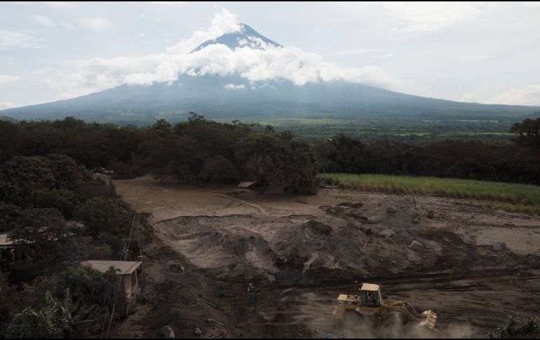 El Volcán de Fuego entró en erupción el pasado 3 de junio y desde entonces ha provocado graves daños y la muerte de al menos 99 personas. AP / ARCHIVO