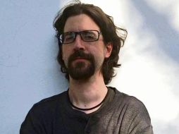 Betteo. Su libro “Cinco” es un viaje sensorial a través de imágenes y palabras. ESPECIAL