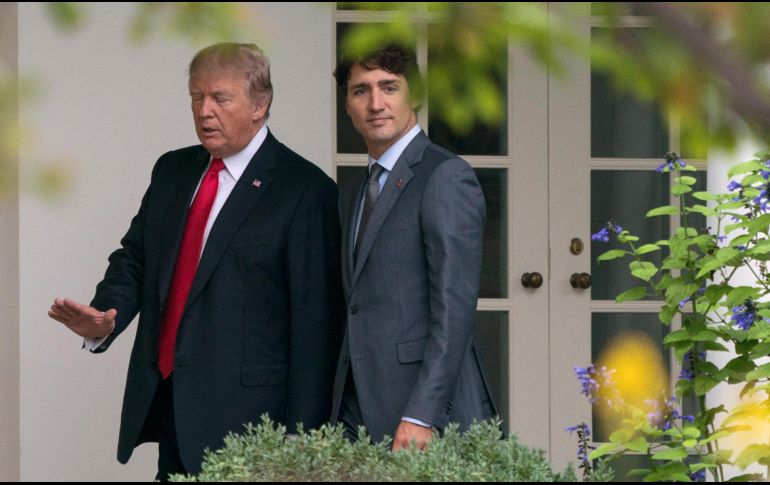 Se ha dicho que Trump prefiere seguir negociando el TLCAN por separado con México y Canadá. AP/Archivo