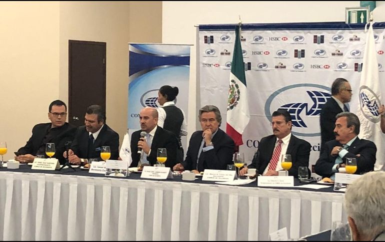 Del Toro asistió a la Asamblea del Consejo Mexicano de Comercio Exterior de Occidente (Comce), donde destacó la apertura y relación con dicho consejo. ESPECIAL / MC Jalisco