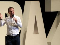 Durante un evento en el Auditorio Telmex, Anaya sostuvo que estos nuevos embates son por haber hablado con la verdad en la Iberoamericana. AFP / U. Ruiz