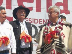 Morena lanzó por segunda vez a Mireles como candidato a diputado local, luego de que el Tribunal del Estado le retiró la candidatura. TWITTER / @DrJMMireles