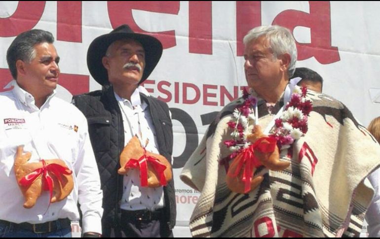 Morena lanzó por segunda vez a Mireles como candidato a diputado local, luego de que el Tribunal del Estado le retiró la candidatura. TWITTER / @DrJMMireles