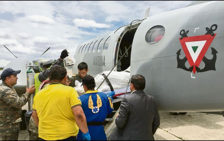 Vuelo. La Marina realizó el primer traslado de pacientes a centros médicos de México. SUN