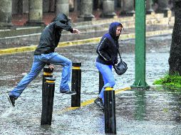 A prevenirse. El IAM afirma que comenzarán a registrarse lluvias intensas en la ciudad, por lo que llama a extremar cuidados. EL INFORMADOR/E. Barrera