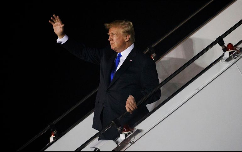 Trump llega a Singapur para histórica cumbre con Kim Jong-un