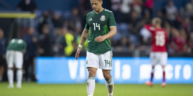 &ldquo;No hubo nada malo&rdquo;, dice &ldquo;Chicharito&rdquo; sobre fiesta de seleccionados