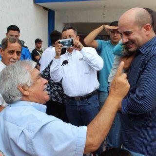 Ismael del Toro se compromete con jubilados a continuar con programas sociales