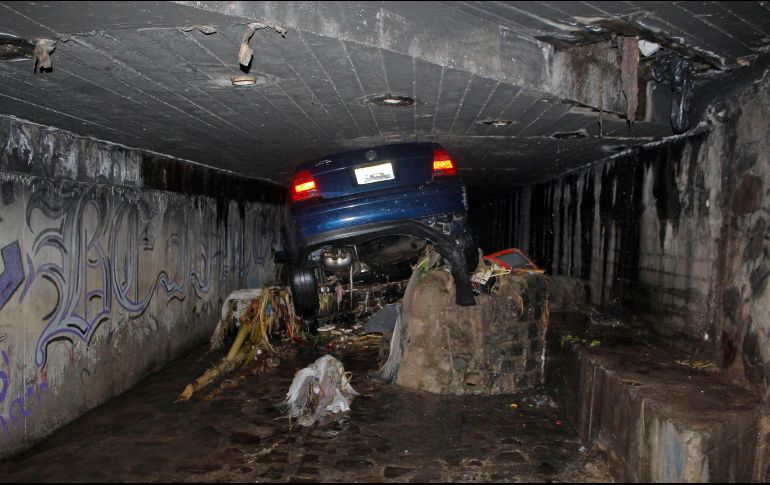 Aspectos de los daños ocasionados por la fuerte tormenta registrada la este domingo en la Zona Metropolitana de Guadalajara. SUN