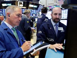 El Dow Jones avanzó 7.51 puntos, llegó hasta  los 25 mil 324.04 enteros. AP / R. Drew