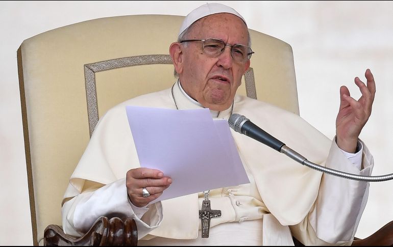 Este año, Francisco volverá a comer con tres mil pobres en el Aula Pablo VI del Vaticano. AFP/A. Solaro
